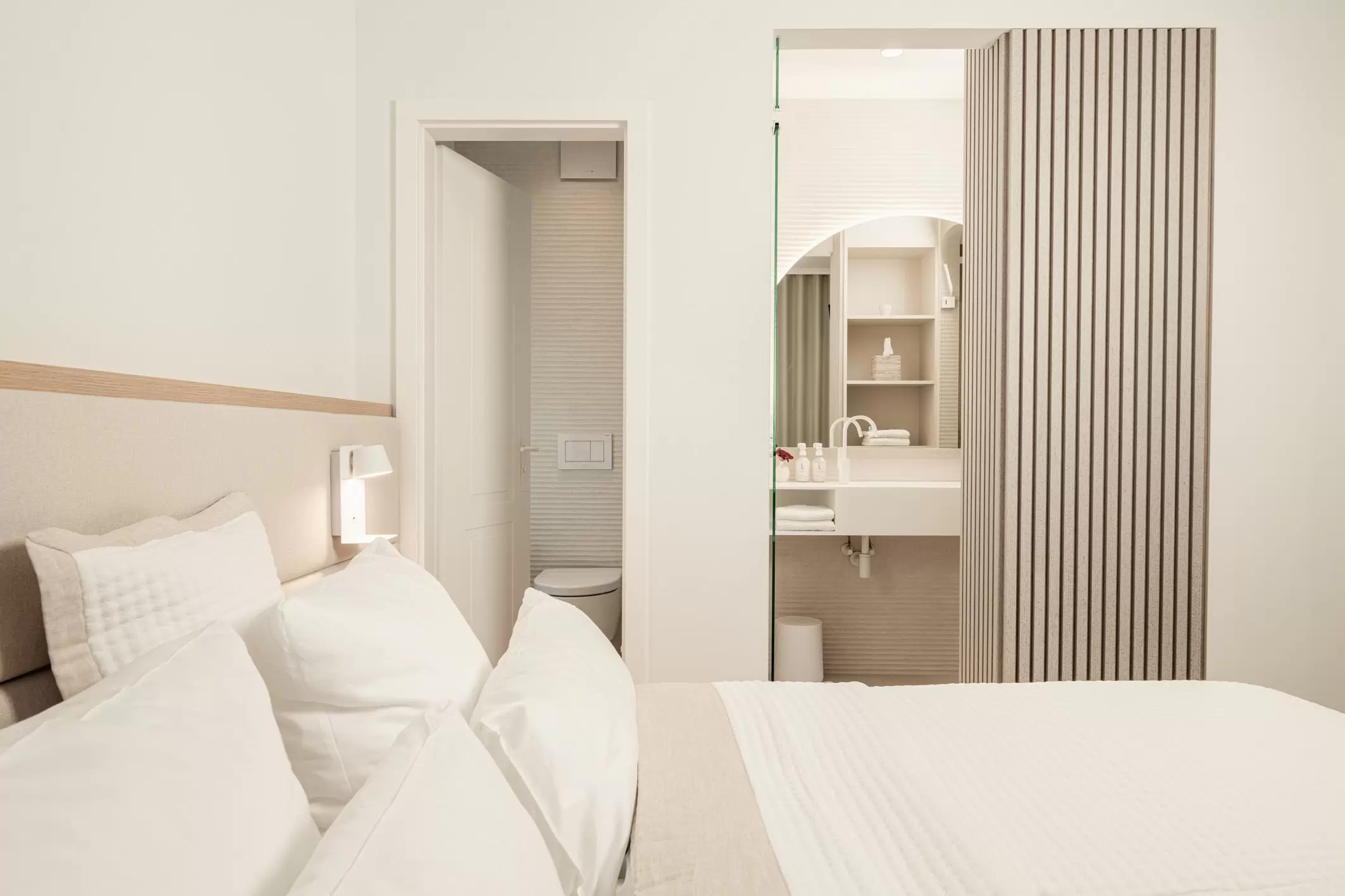 Schlafzimmer zu Bad