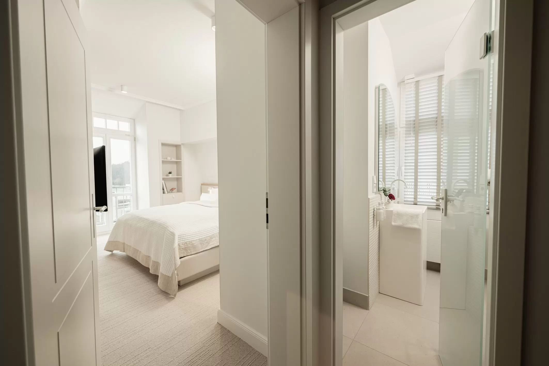 Durchgang Bad Schlafzimmer