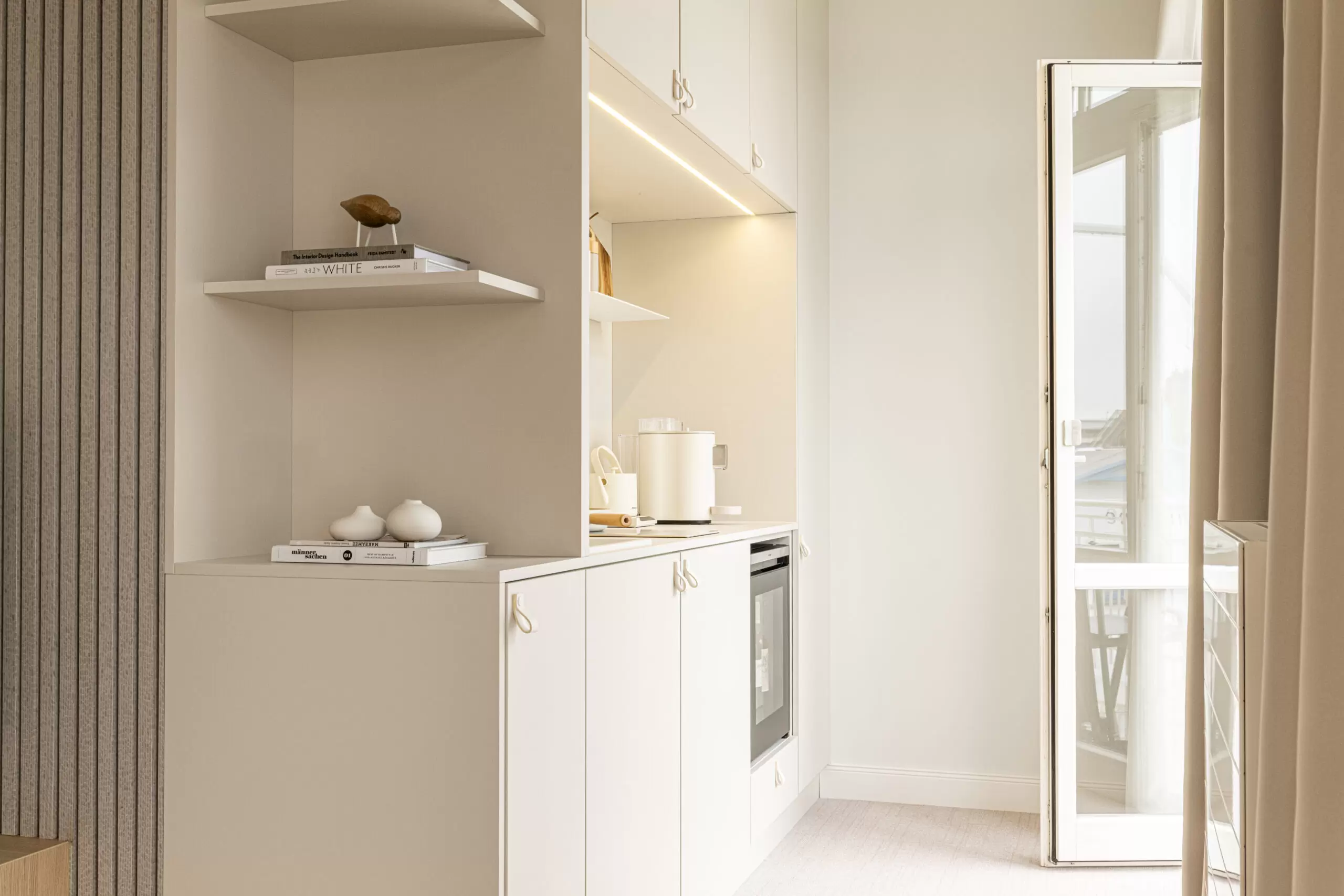 Kitchenette zum Balkon